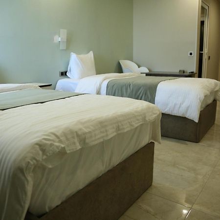Vell Grey Hotel Martuni Dış mekan fotoğraf
