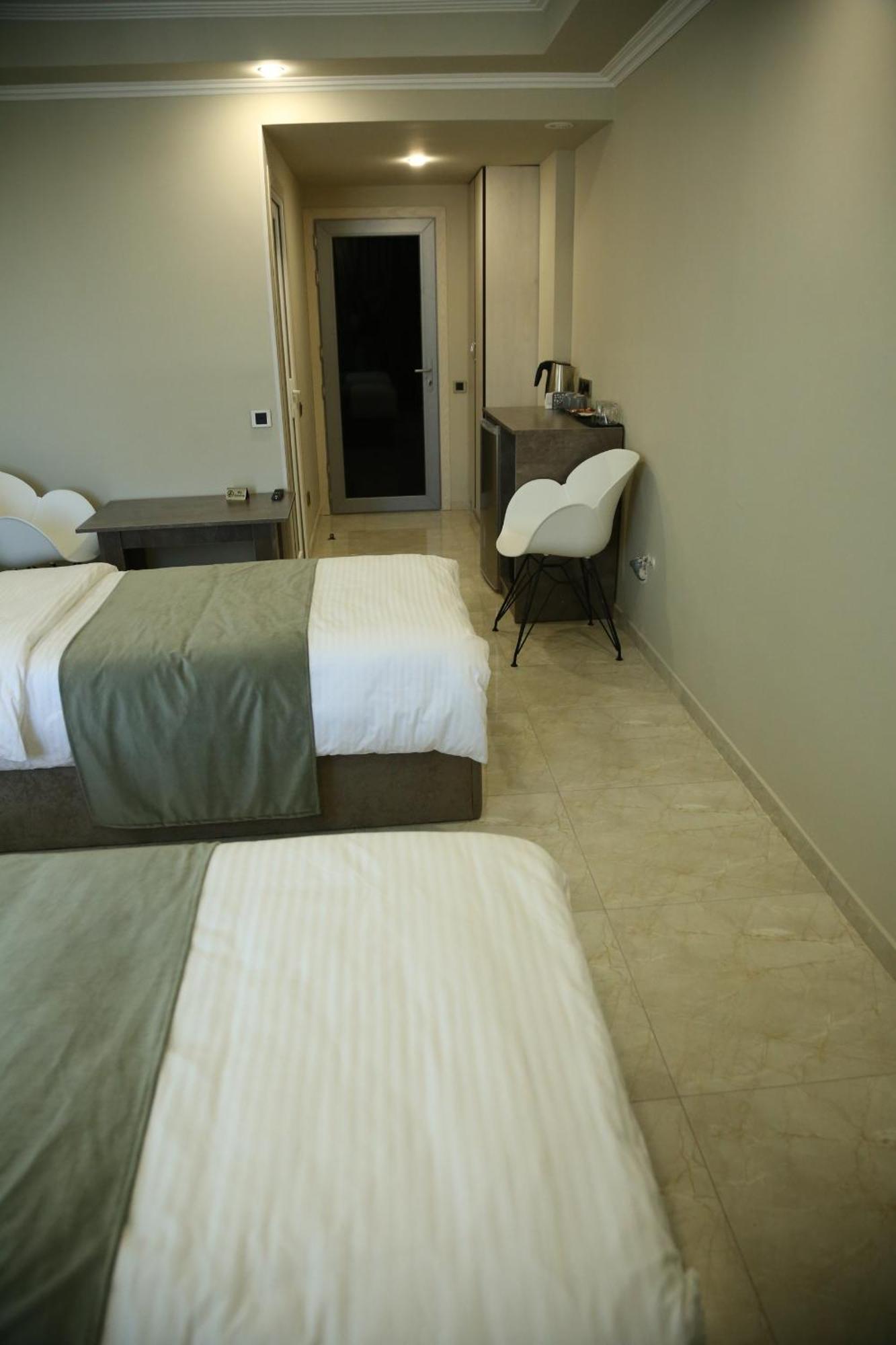 Vell Grey Hotel Martuni Dış mekan fotoğraf