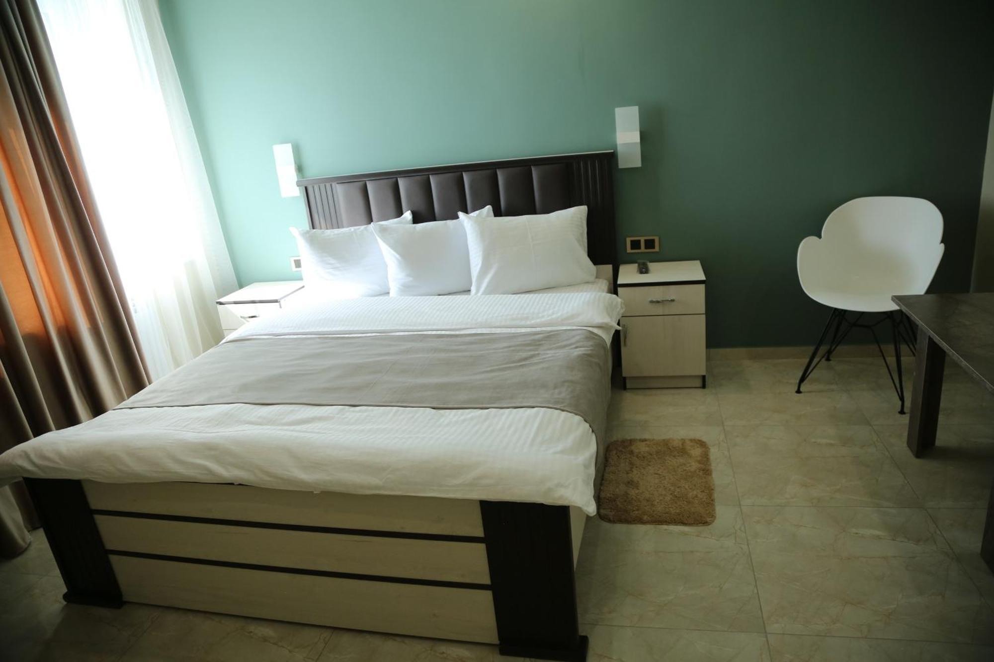 Vell Grey Hotel Martuni Dış mekan fotoğraf