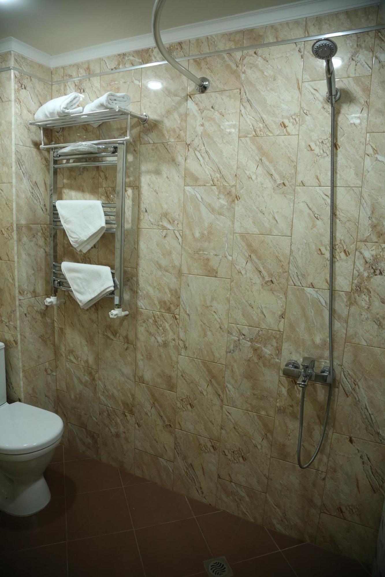 Vell Grey Hotel Martuni Dış mekan fotoğraf